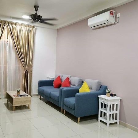 Js Homestay@Iskandar Puteri, Nusajaya 努沙再也 外观 照片
