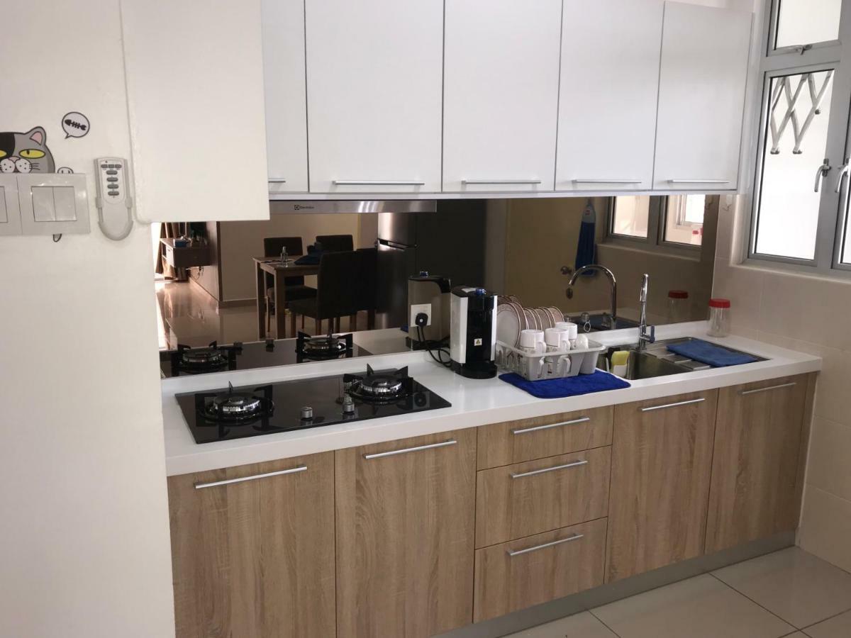 Js Homestay@Iskandar Puteri, Nusajaya 努沙再也 外观 照片